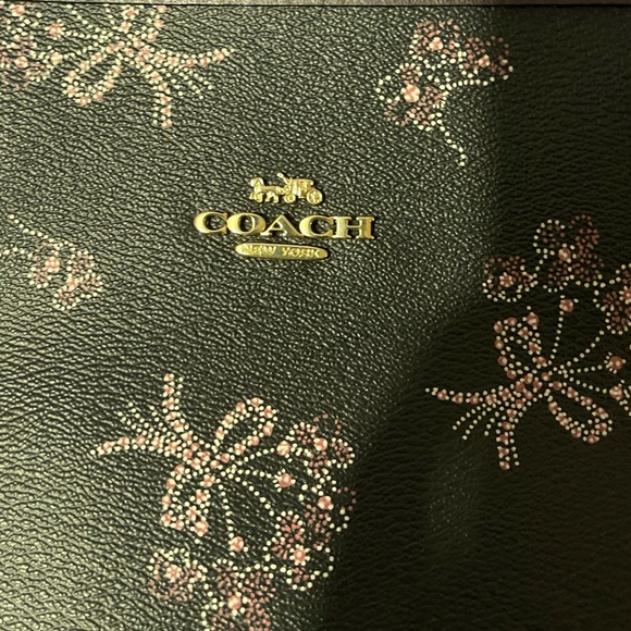 Coach Handbag - Picture 4 of 4